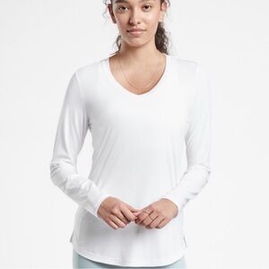 ATHLETA Essential V-Neck Long-Sleeve Top  - Women’s XL White